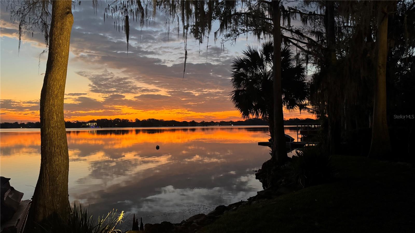 Image 73 of 78 For 1860 Summerland Avenue