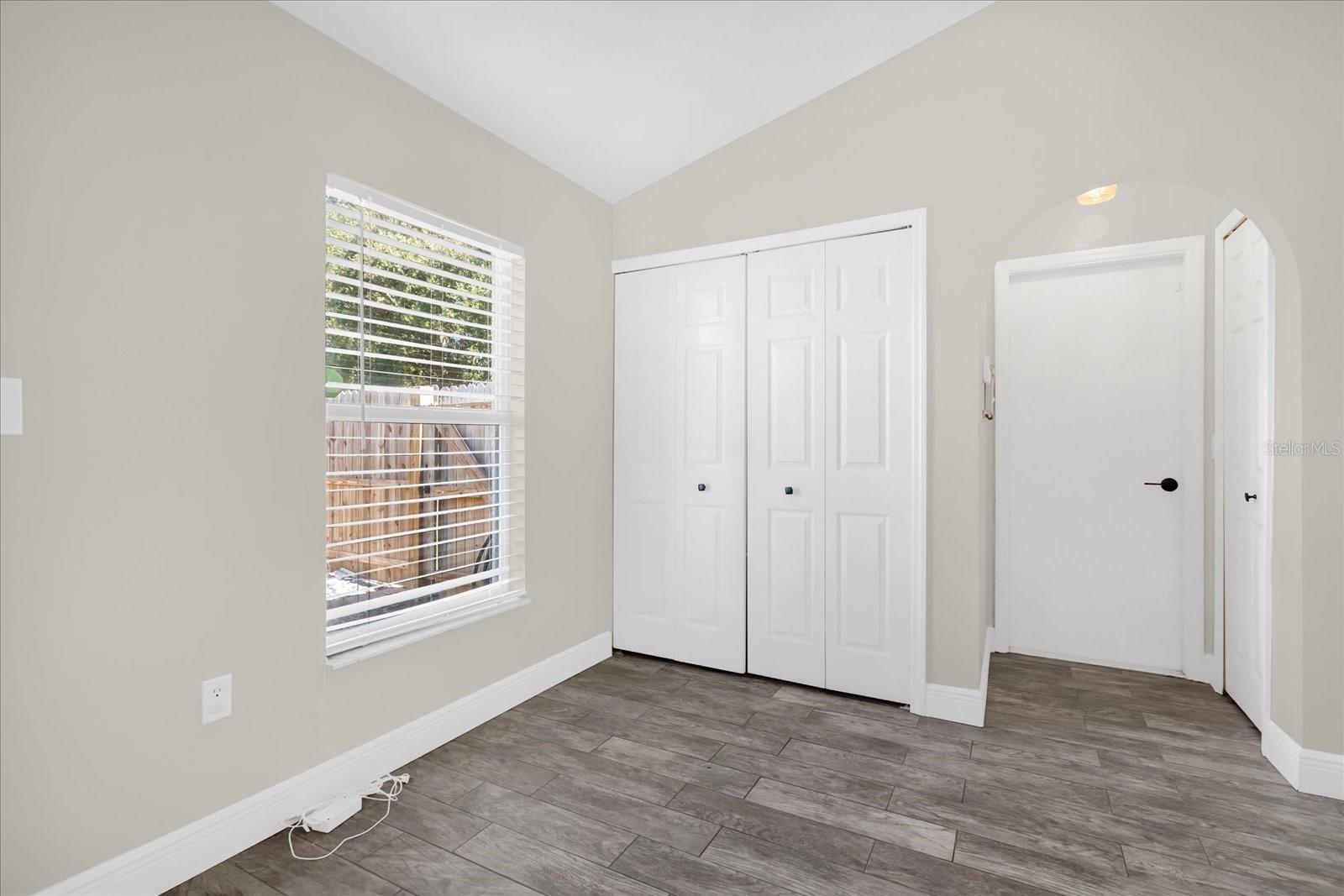 Image 14 of 30 For 1821 Western Hills Lane