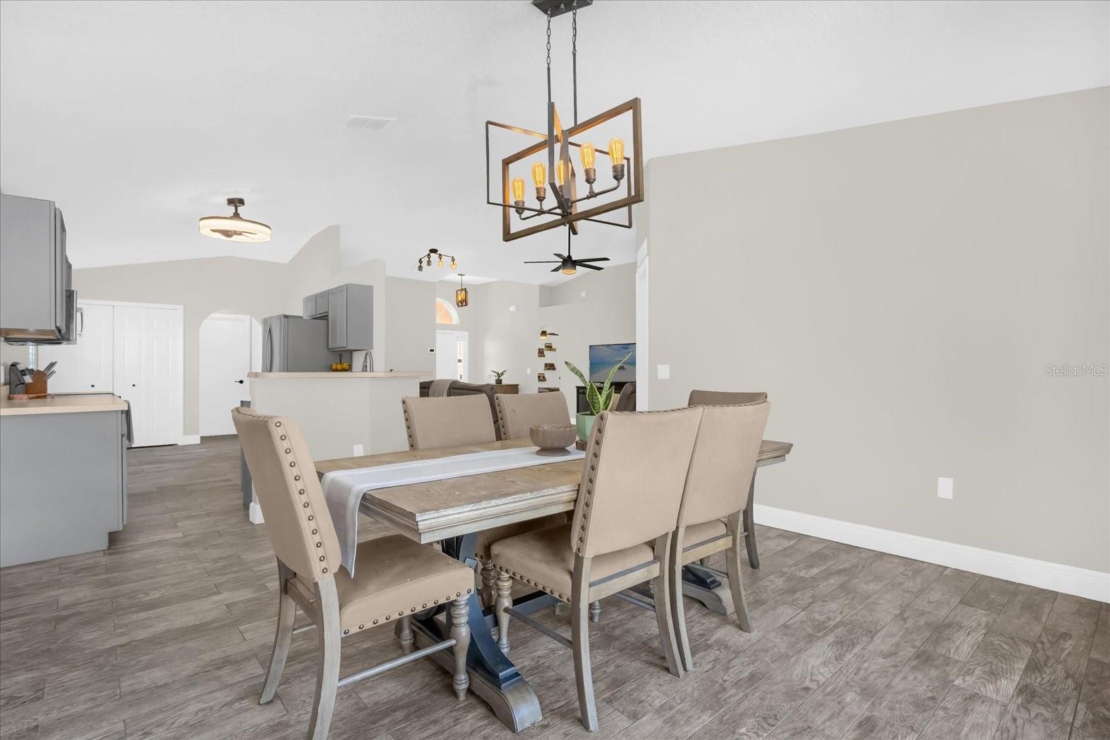 Image 7 of 30 For 1821 Western Hills Lane