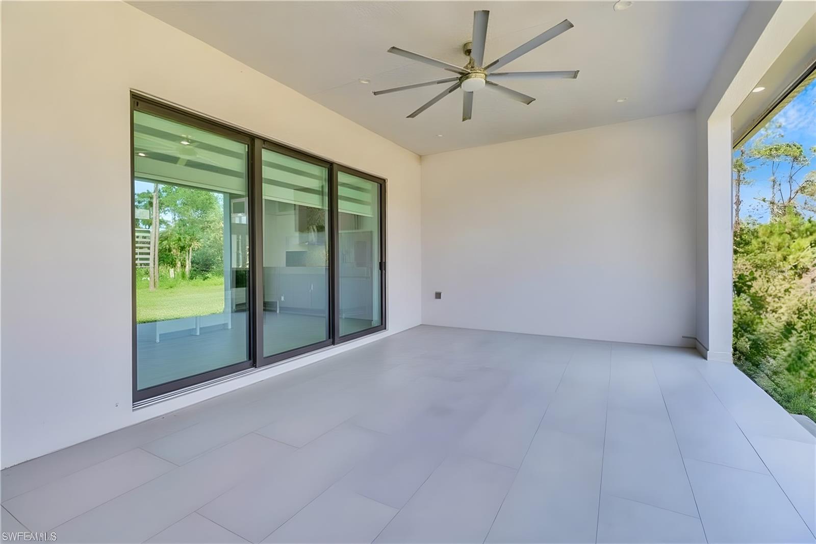 Image 20 of 32 For 927 12th Avenue Ne