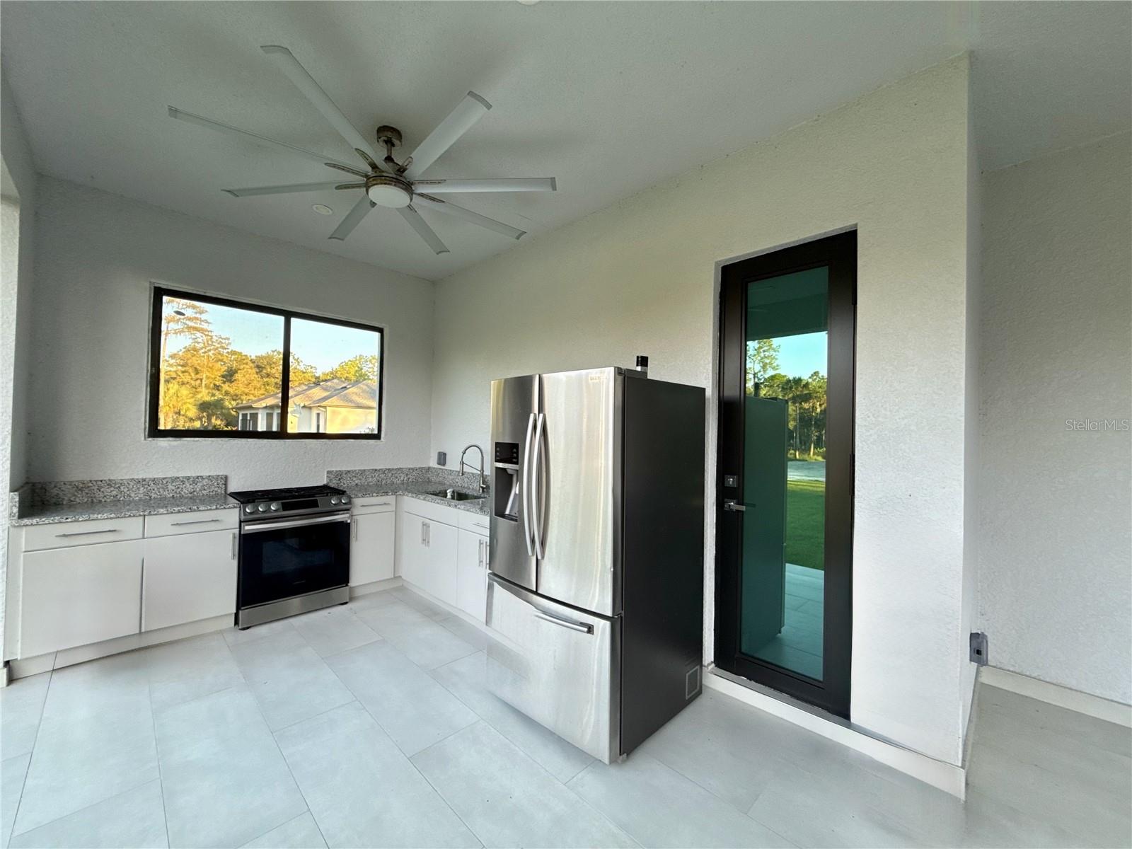 Image 22 of 32 For 927 12th Avenue Ne