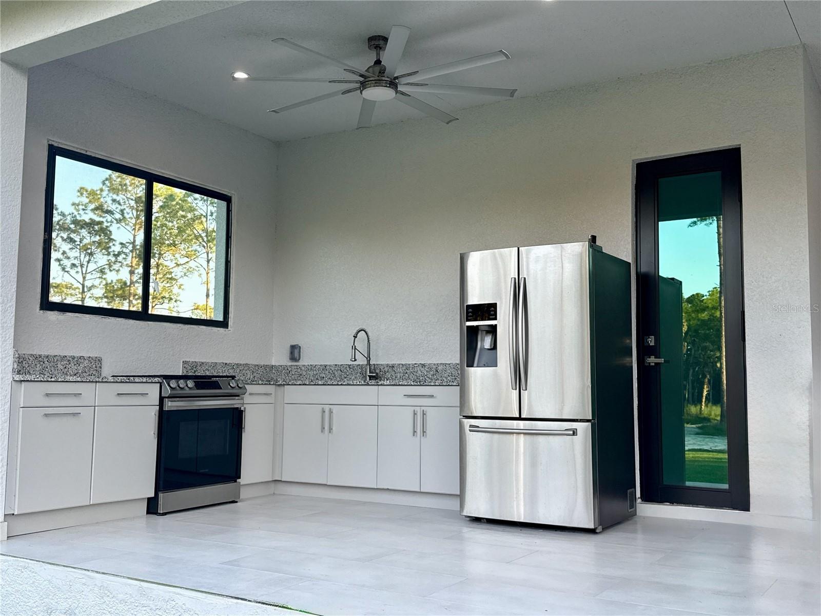 Image 24 of 32 For 927 12th Avenue Ne