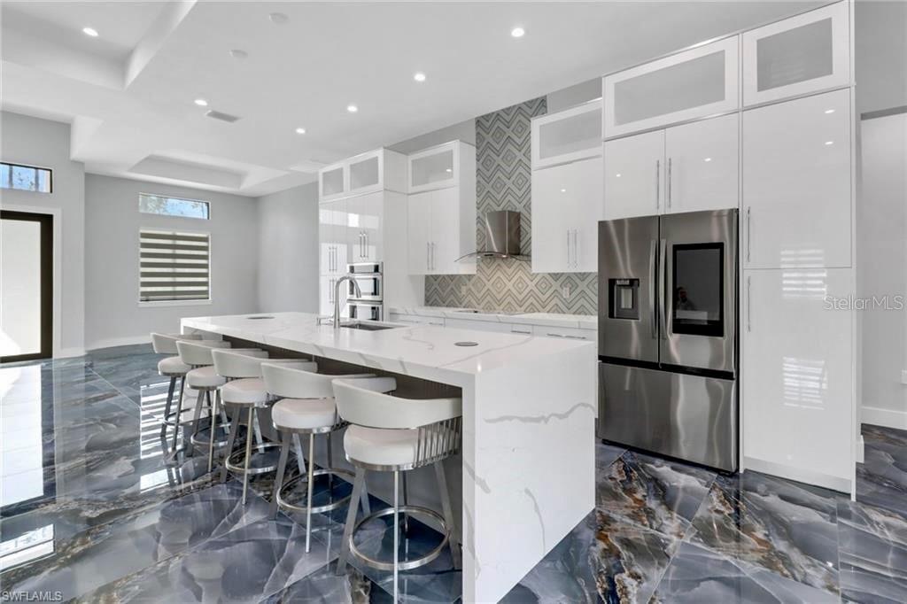 Image 6 of 32 For 927 12th Avenue Ne