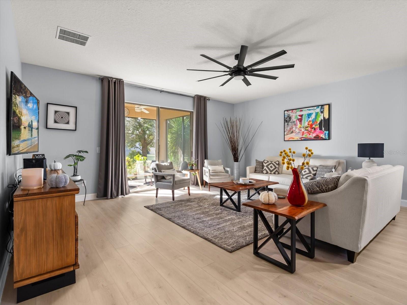 Image 14 of 40 For 30021 Donnington Loop