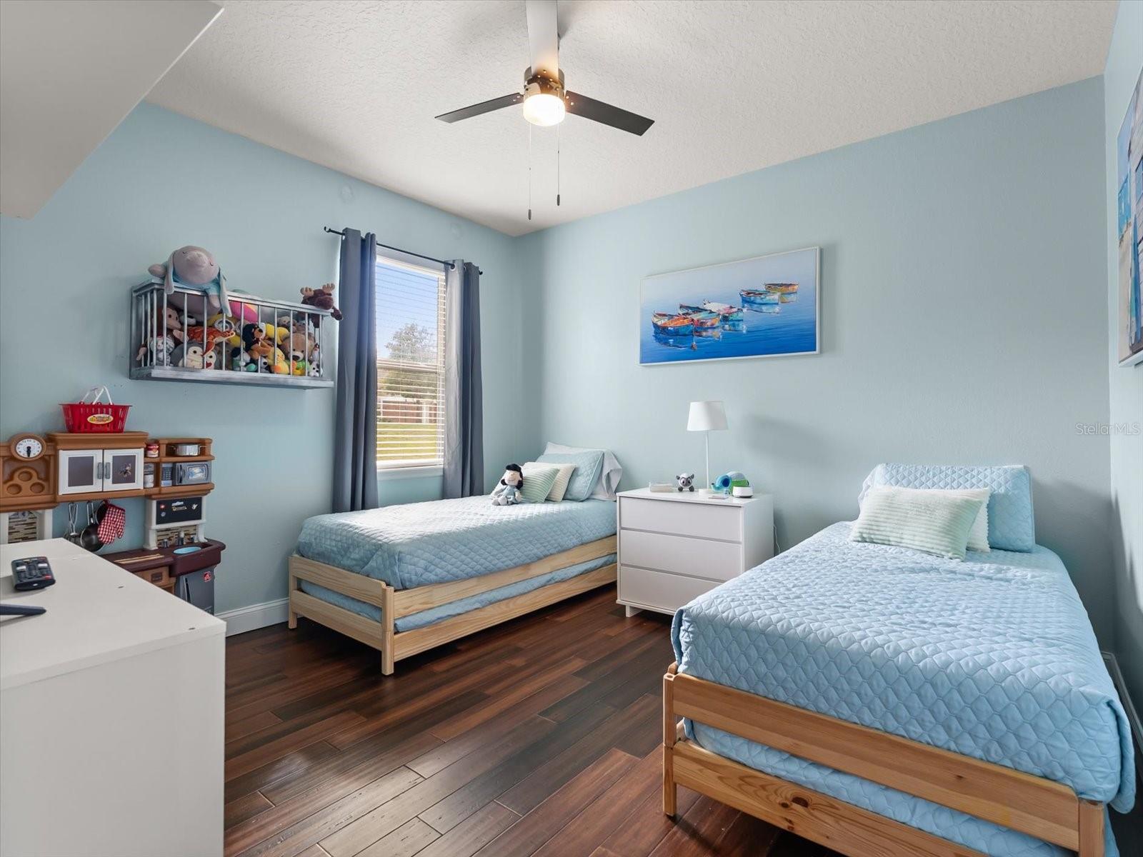 Image 23 of 40 For 30021 Donnington Loop