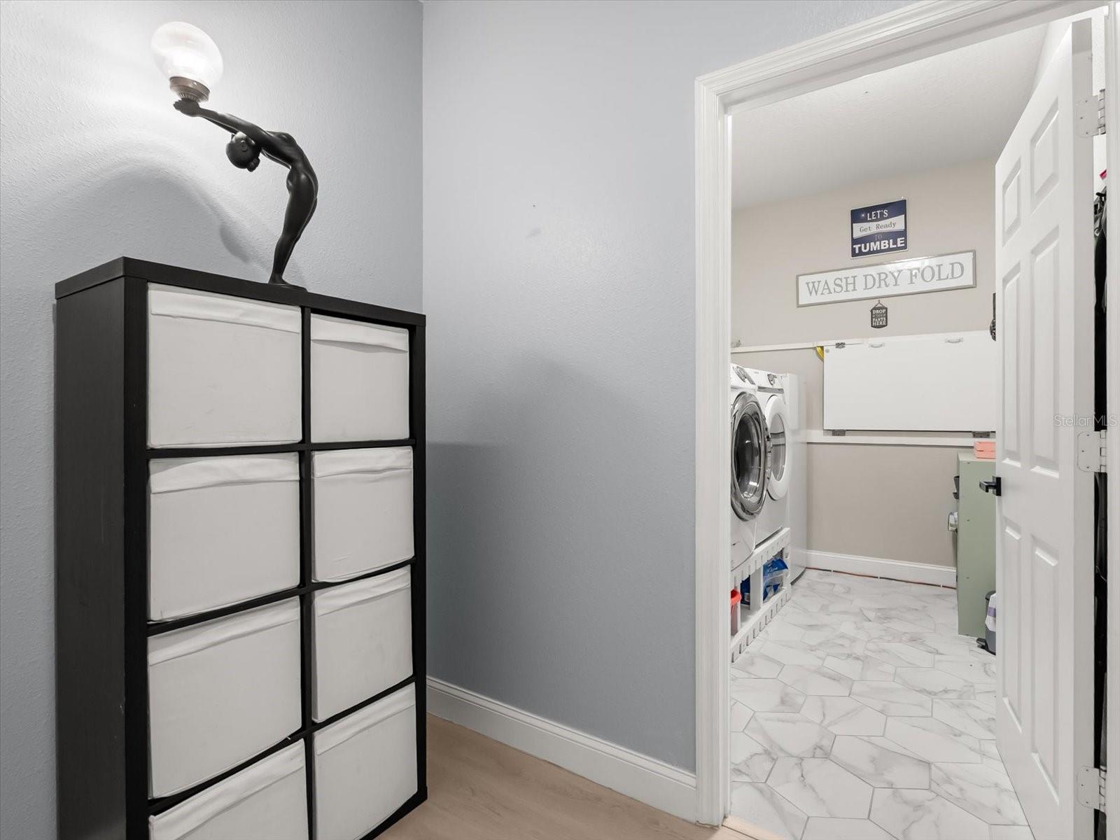 Image 25 of 40 For 30021 Donnington Loop