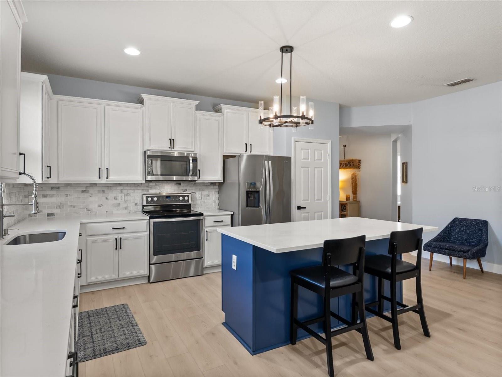 Image 8 of 40 For 30021 Donnington Loop