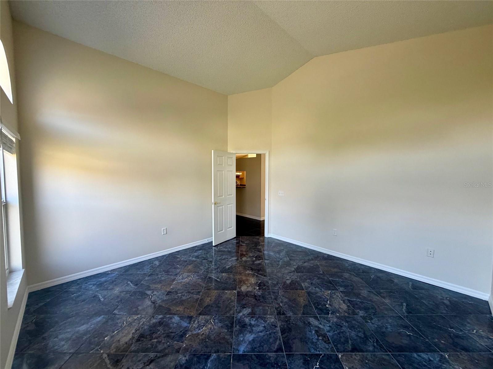 Image 16 of 28 For 809 Brightview Drive