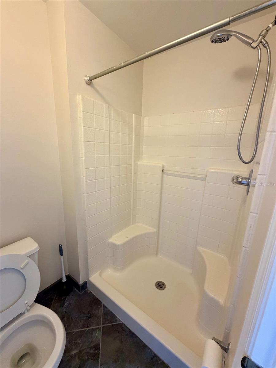 Image 19 of 28 For 809 Brightview Drive