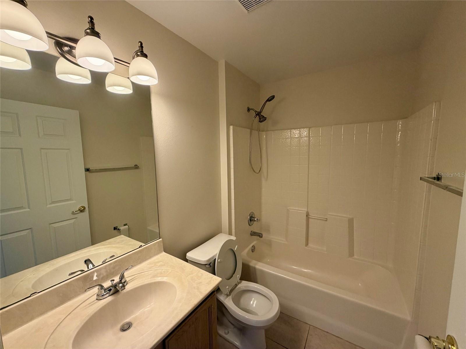 Image 23 of 28 For 809 Brightview Drive