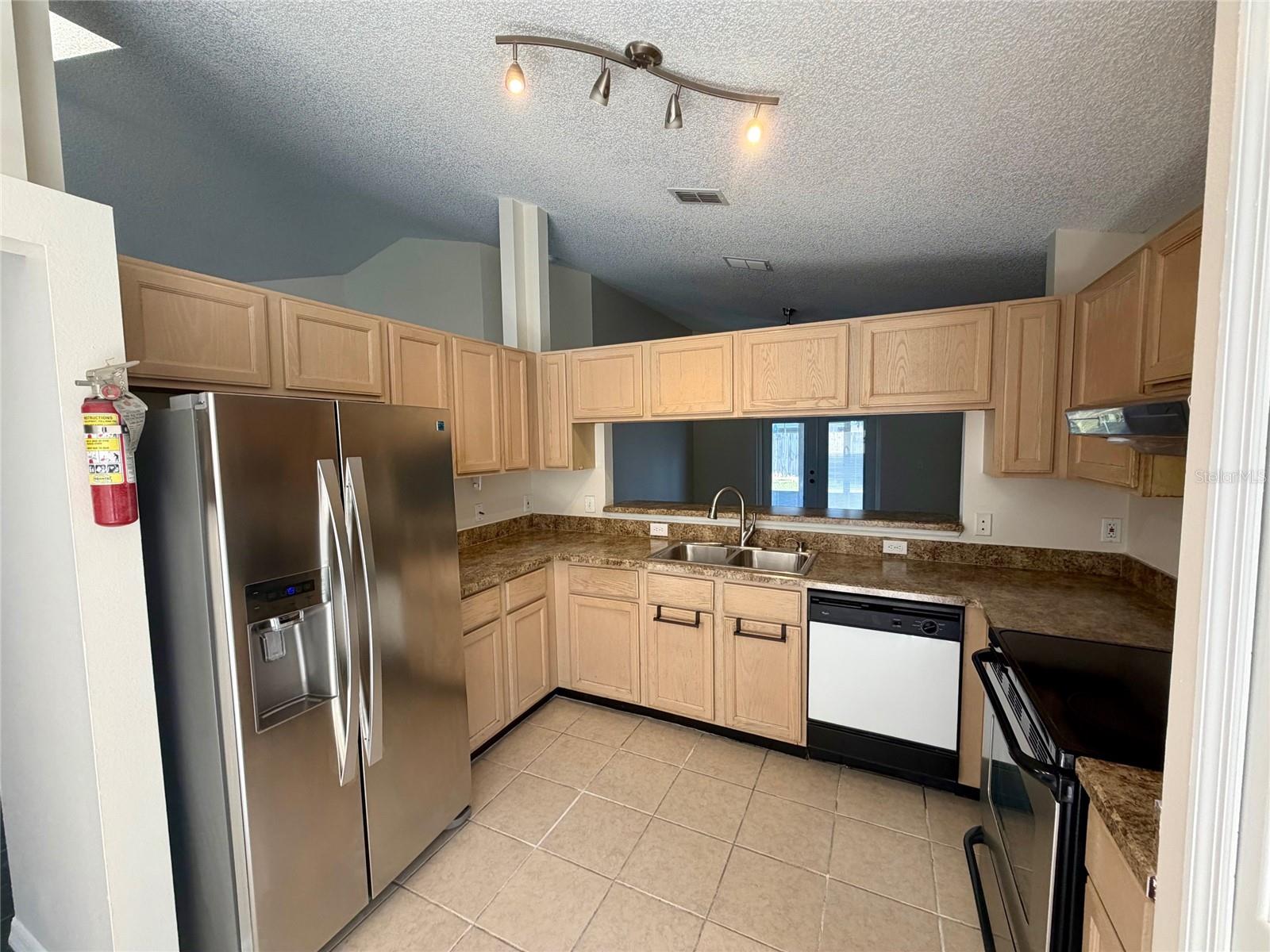 Image 8 of 28 For 809 Brightview Drive