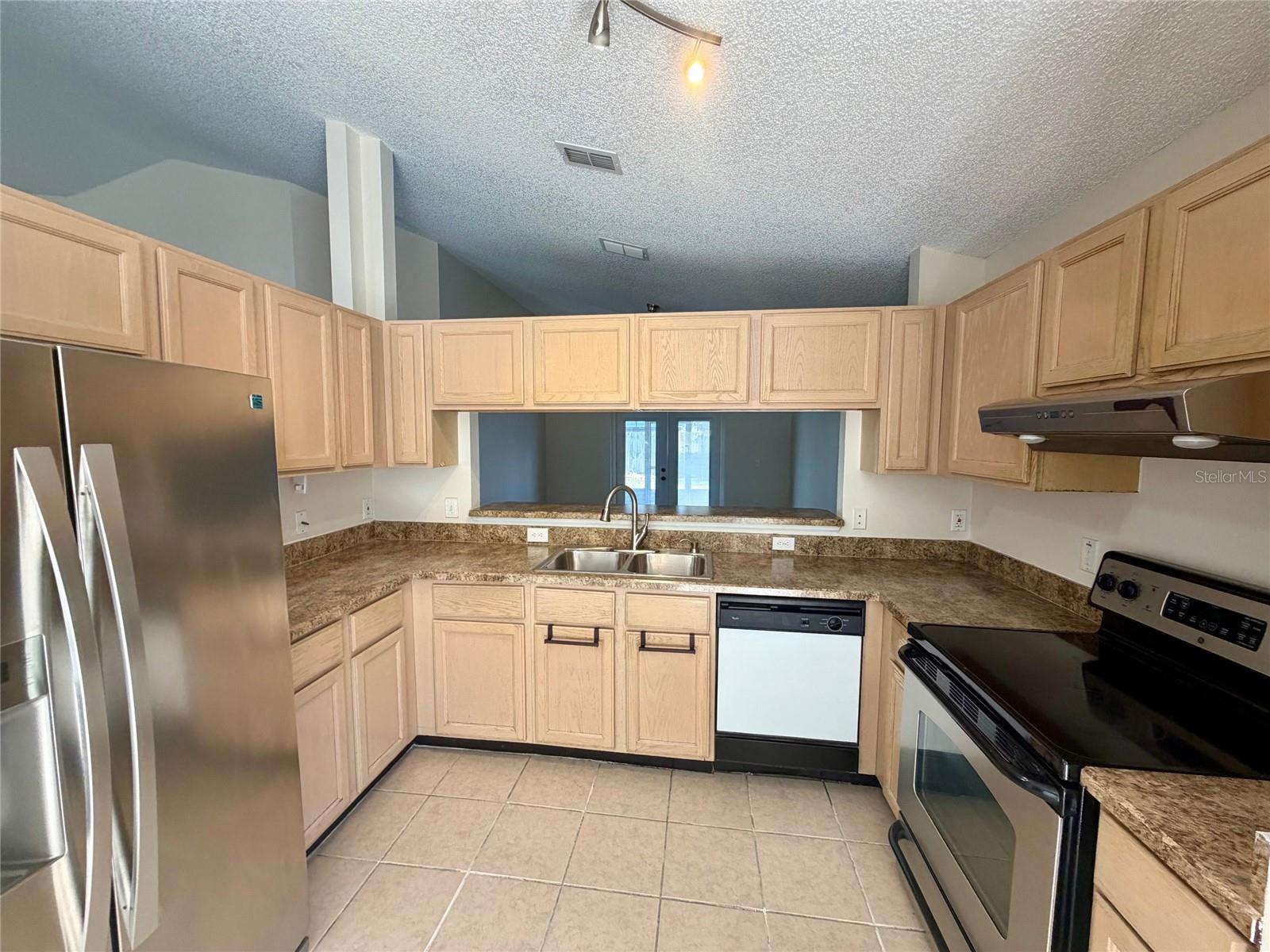 Image 9 of 28 For 809 Brightview Drive