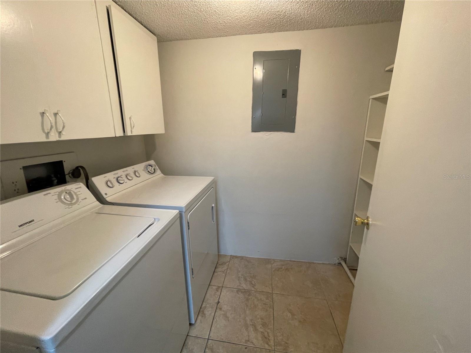 Image 9 of 11 For 5053 Eaglesmere Drive