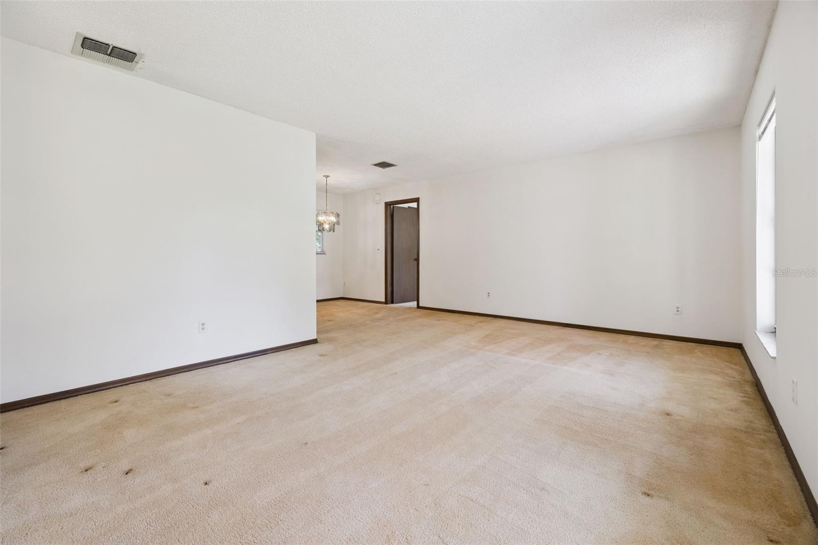 Image 10 of 64 For 100 Wyndham Court