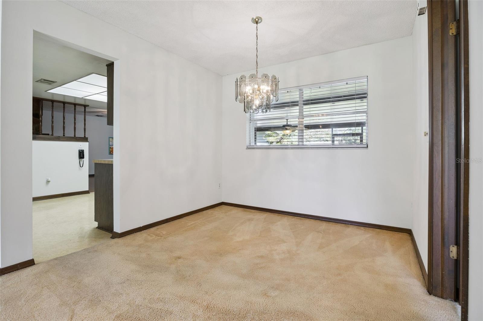 Image 12 of 64 For 100 Wyndham Court