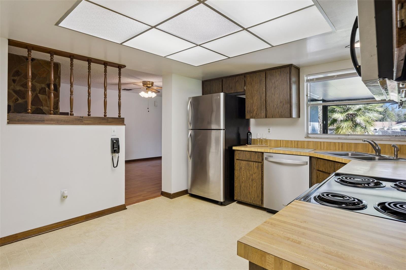 Image 21 of 64 For 100 Wyndham Court