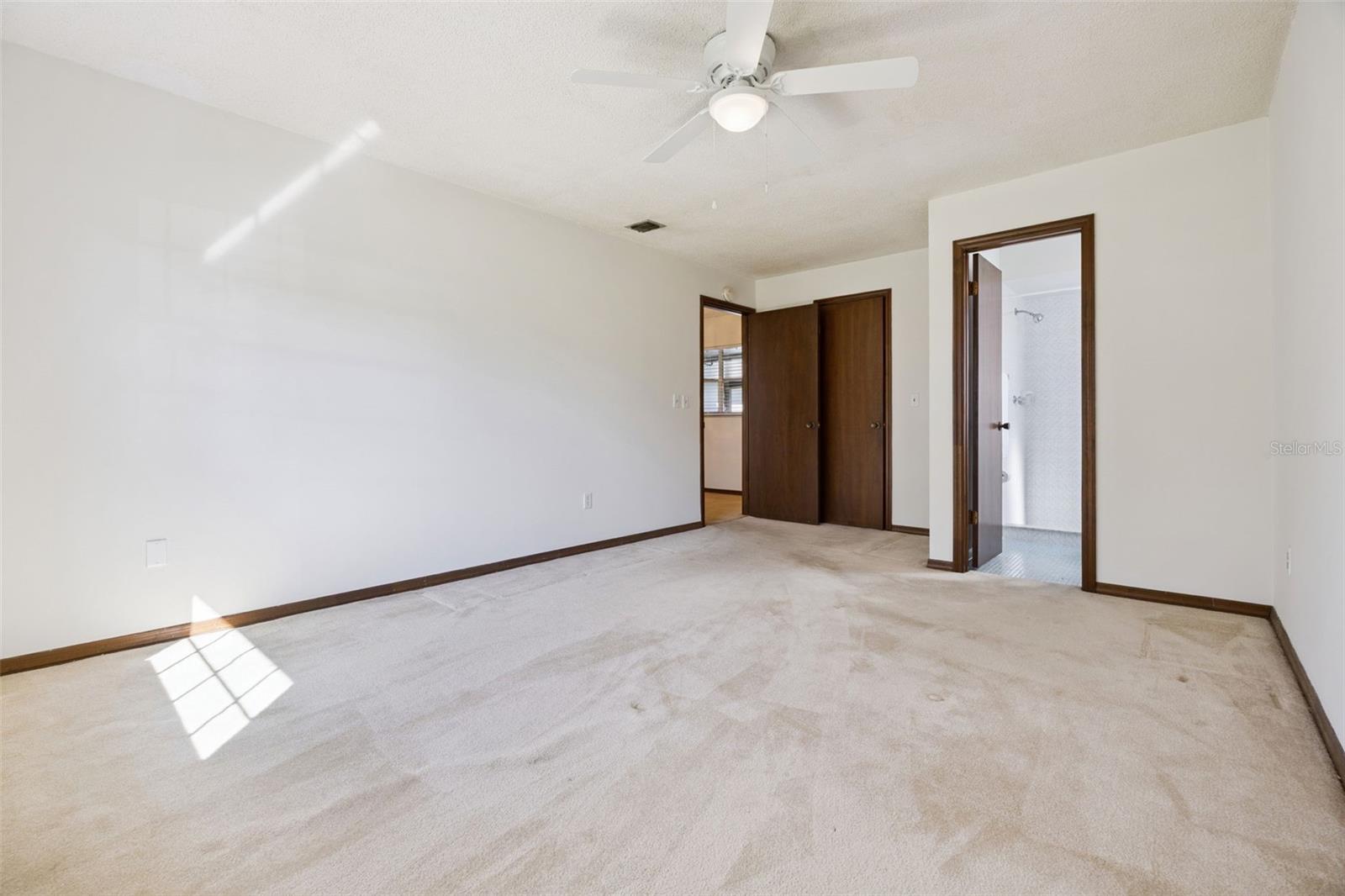 Image 24 of 64 For 100 Wyndham Court