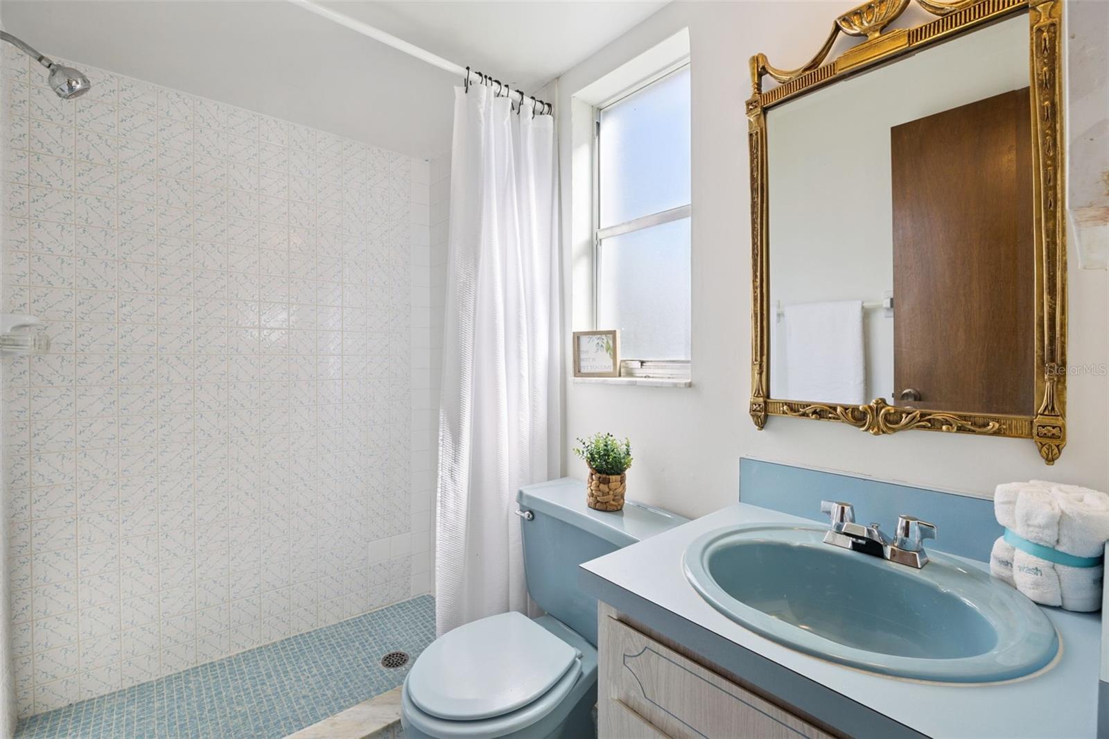 Image 29 of 64 For 100 Wyndham Court