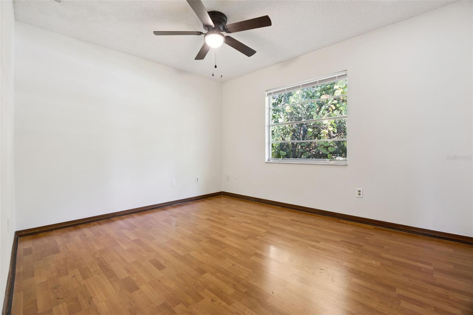 Image 34 of 64 For 100 Wyndham Court