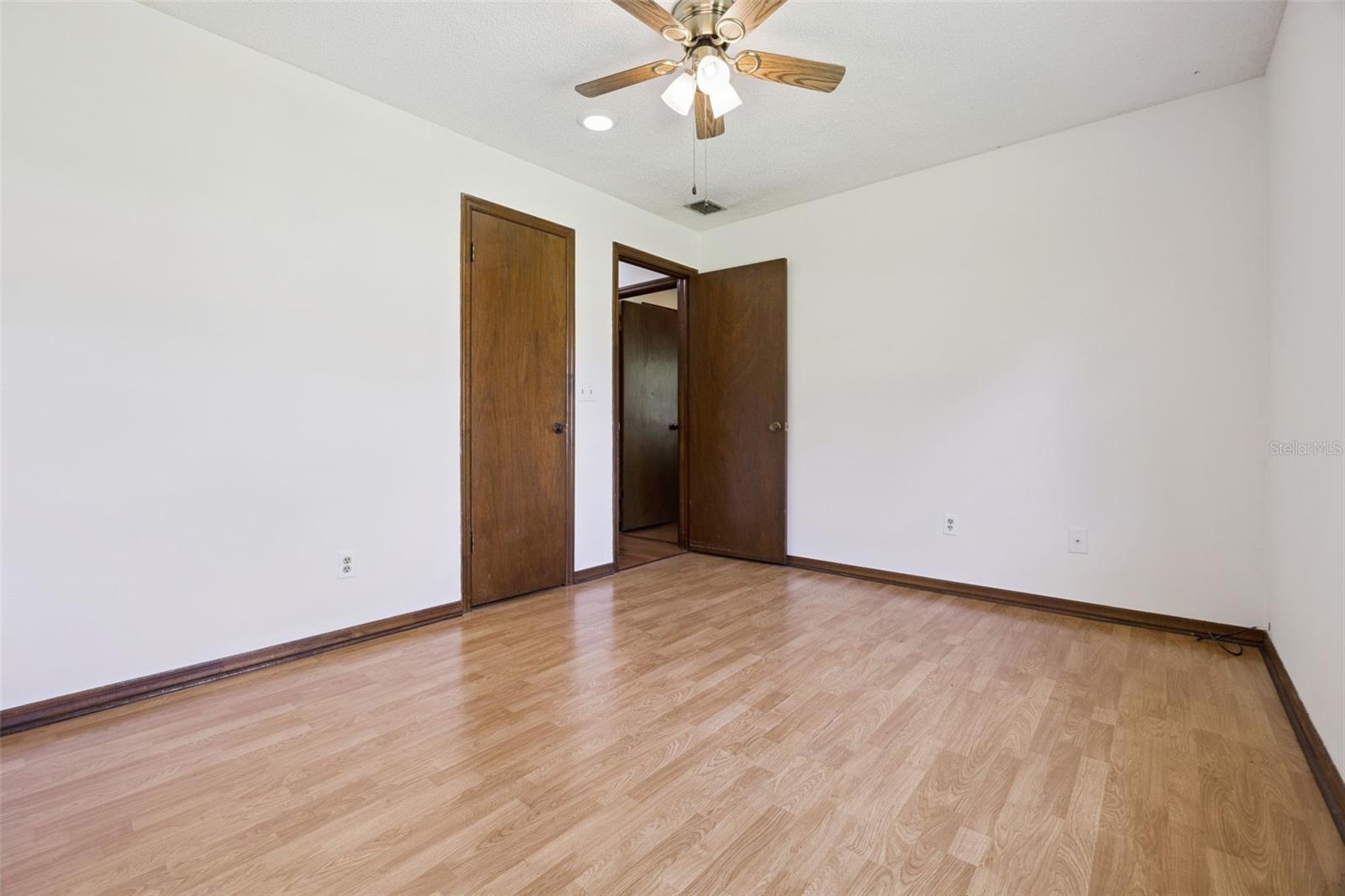 Image 40 of 64 For 100 Wyndham Court