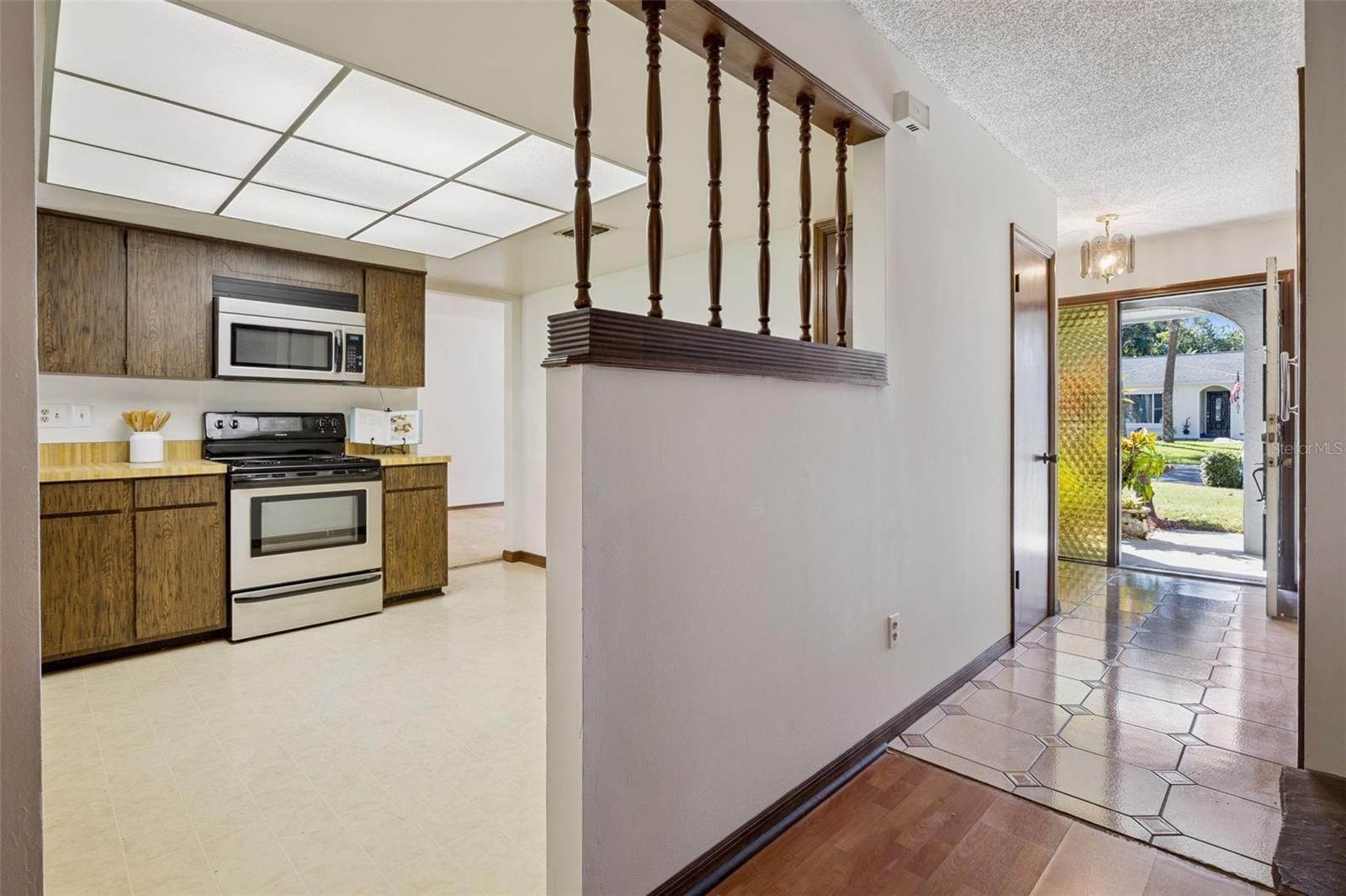 Image 8 of 64 For 100 Wyndham Court