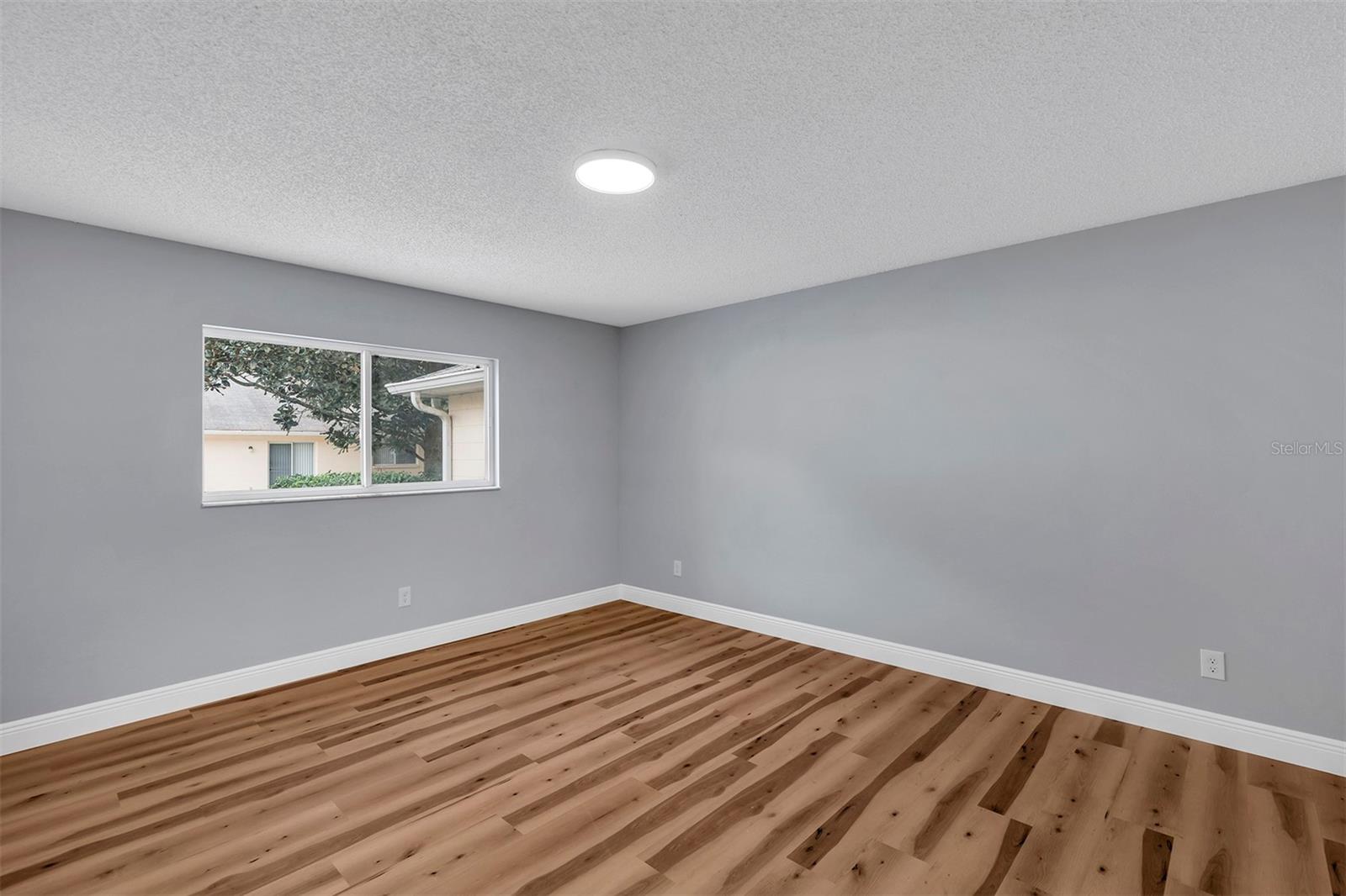 Image 19 of 44 For 9755 94th Terrace C