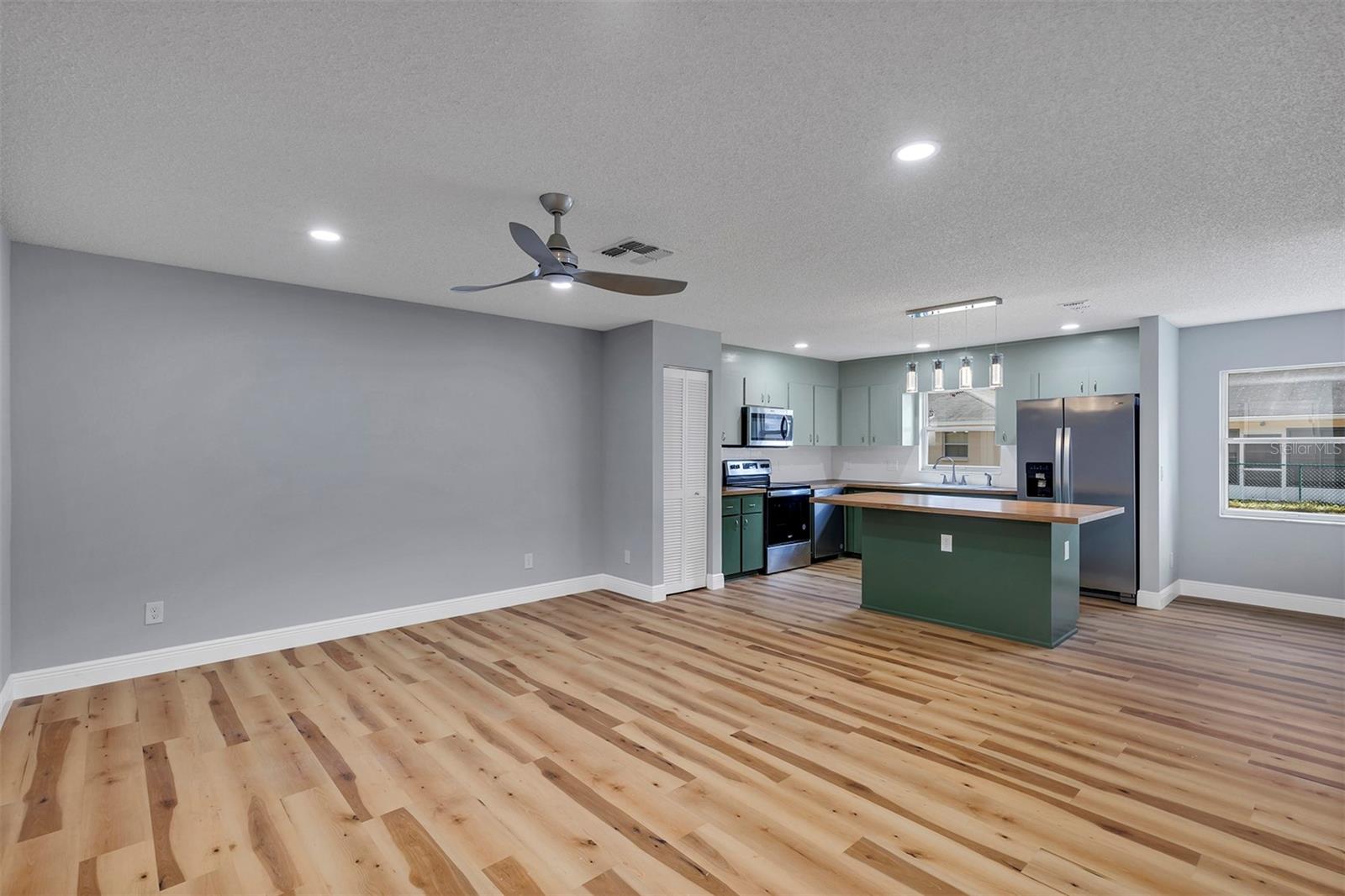 Image 7 of 44 For 9755 94th Terrace C