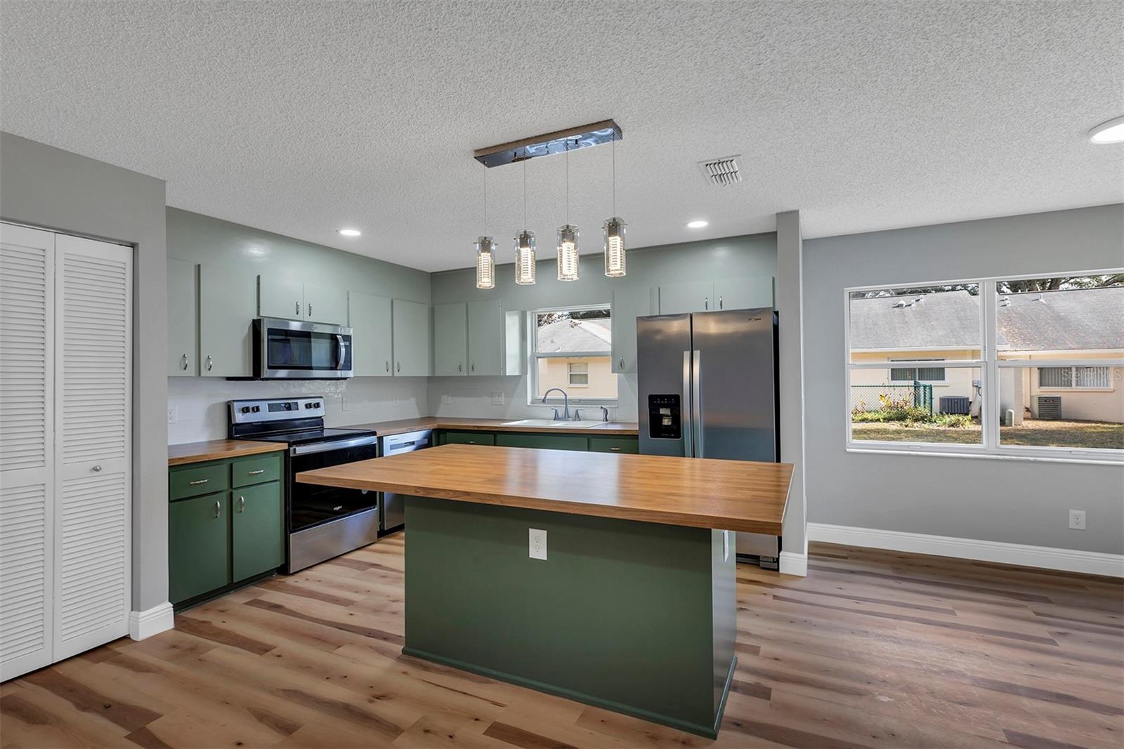 Image 8 of 44 For 9755 94th Terrace C