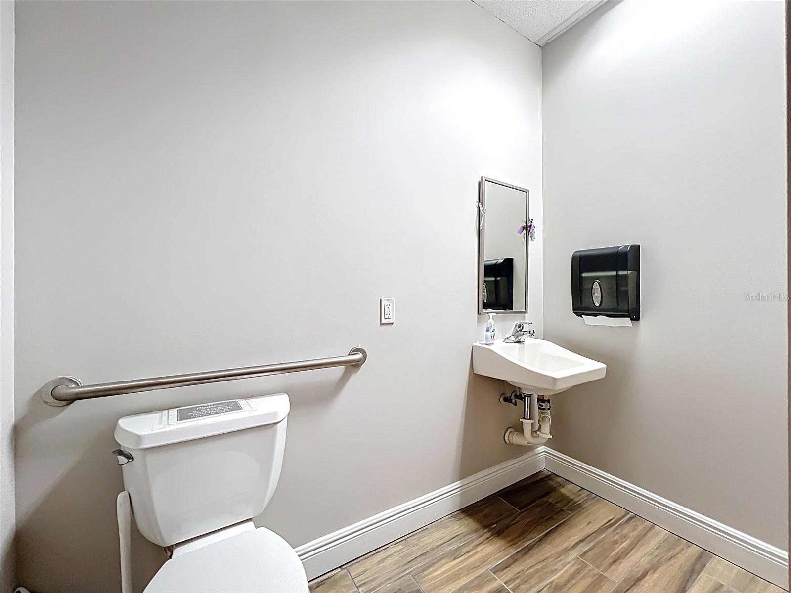 Image 29 of 53 For 1507 Hiawassee Road 115 & 116