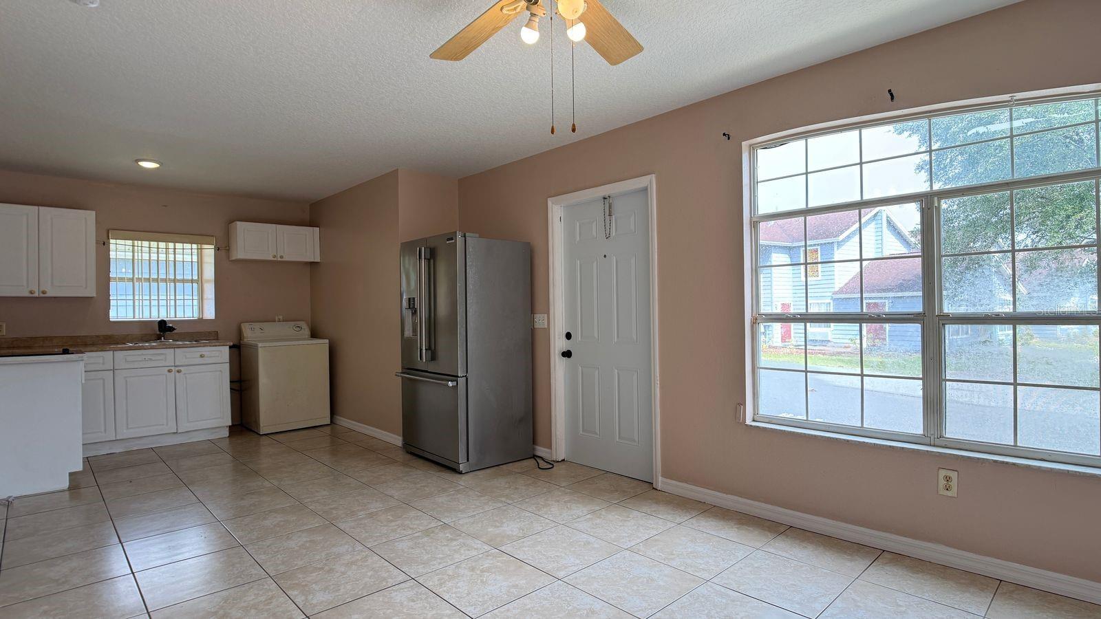 Image 3 of 14 For 211 Caribbean Drive Lockout