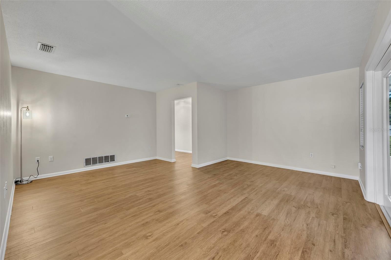 Image 3 of 29 For 3061 Greenmount Road