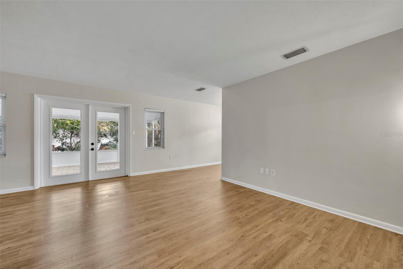 Image 6 of 29 For 3061 Greenmount Road