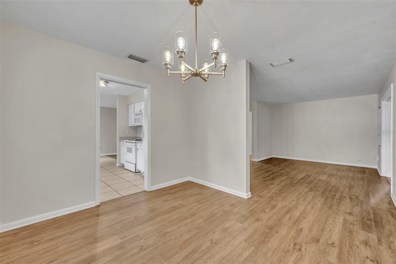 Image 9 of 29 For 3061 Greenmount Road