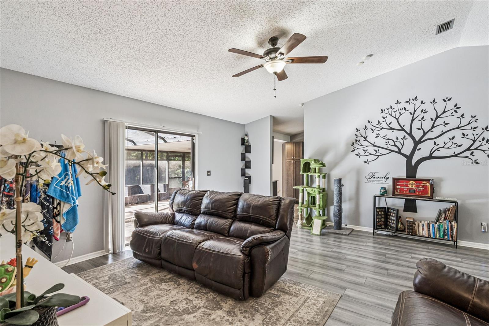 Image 7 of 35 For 2334 Ashington Park Drive