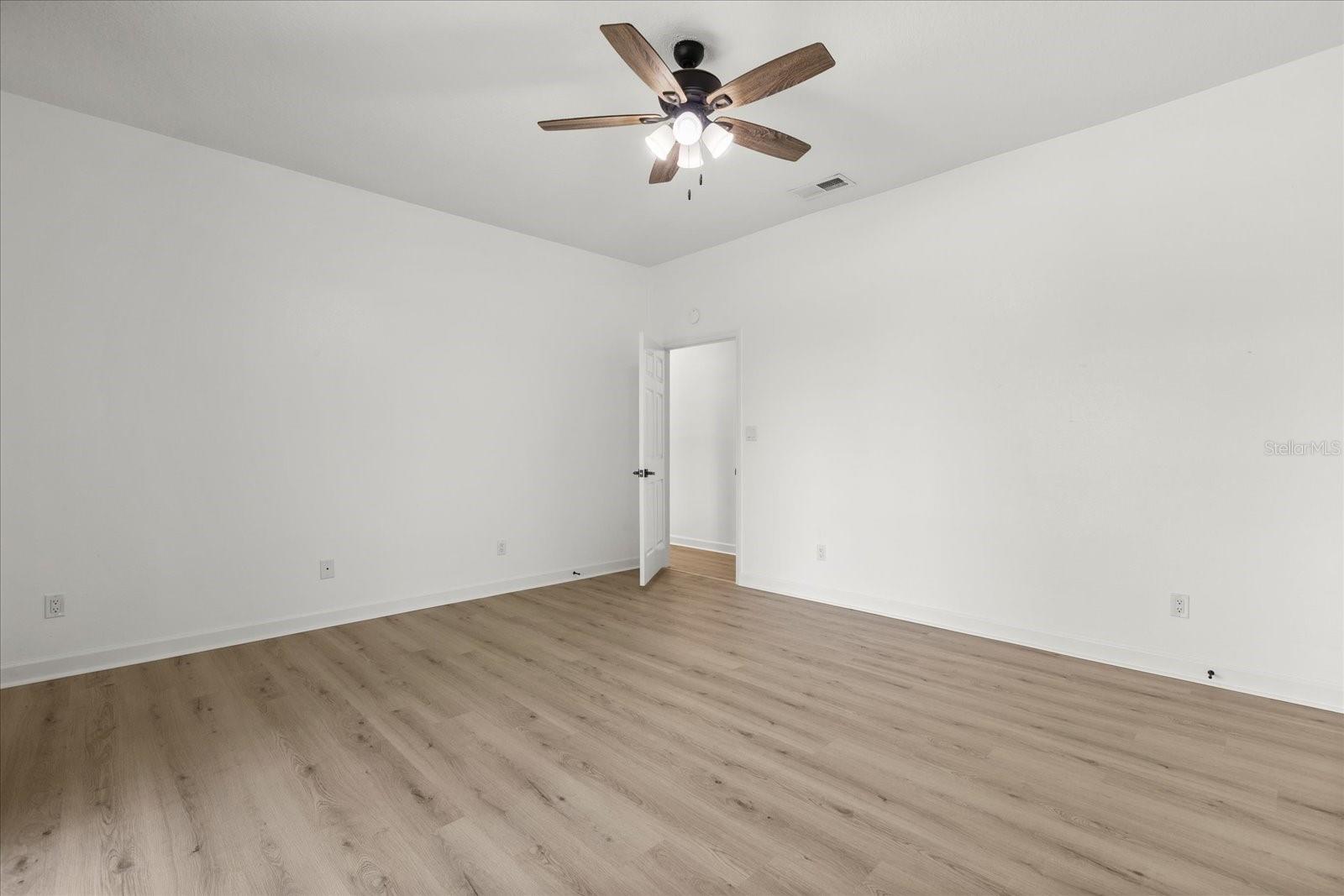 Image 15 of 32 For 2503 Sweetwater Country Club Drive