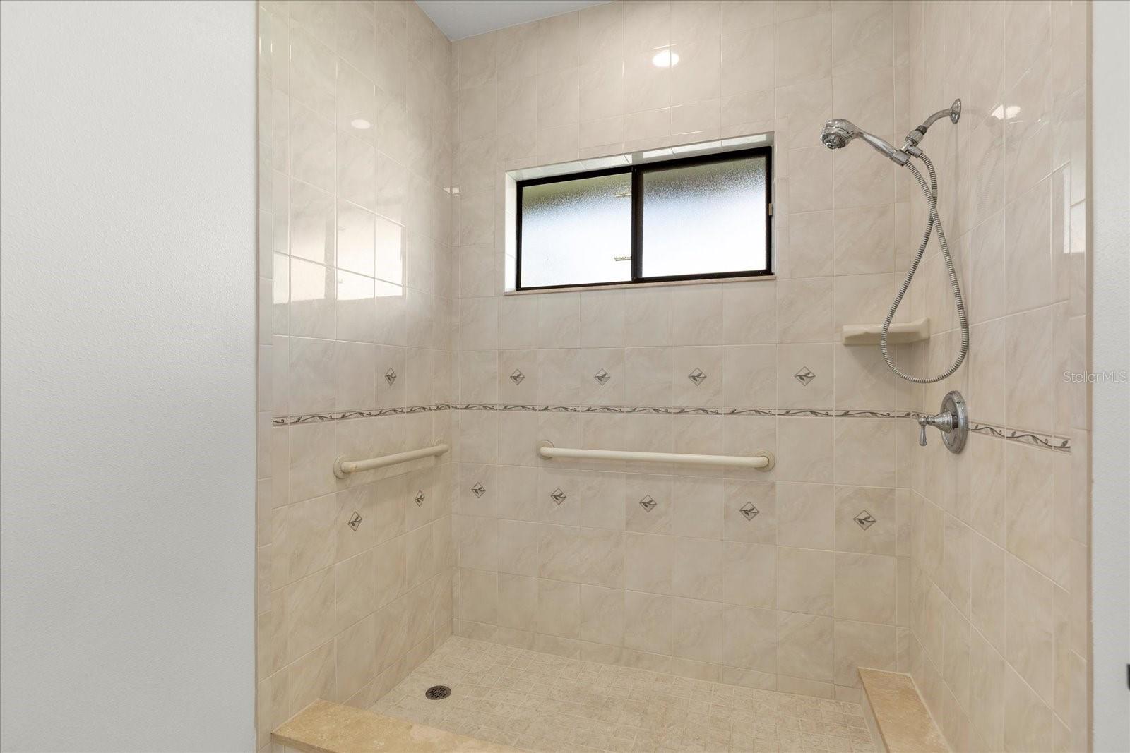 Image 18 of 32 For 2503 Sweetwater Country Club Drive