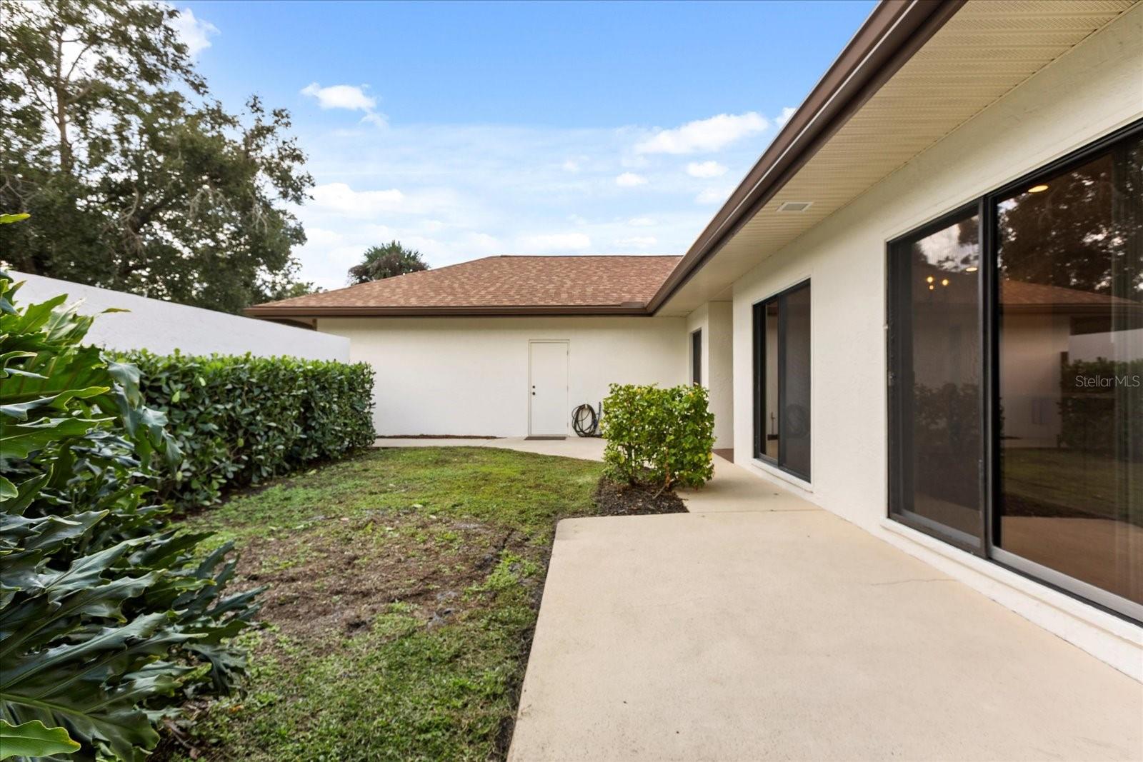 Image 4 of 32 For 2503 Sweetwater Country Club Drive