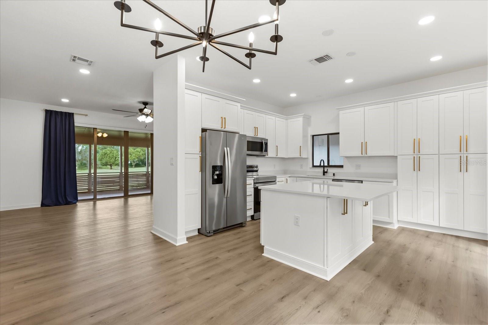 Image 7 of 32 For 2503 Sweetwater Country Club Drive