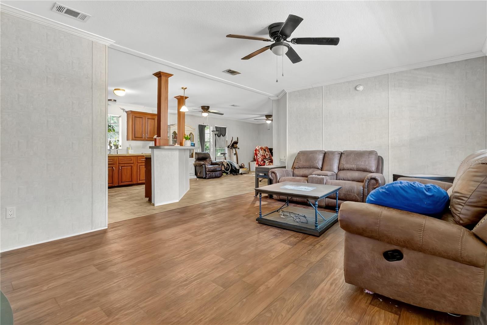 Image 4 of 20 For 4344 138th Street