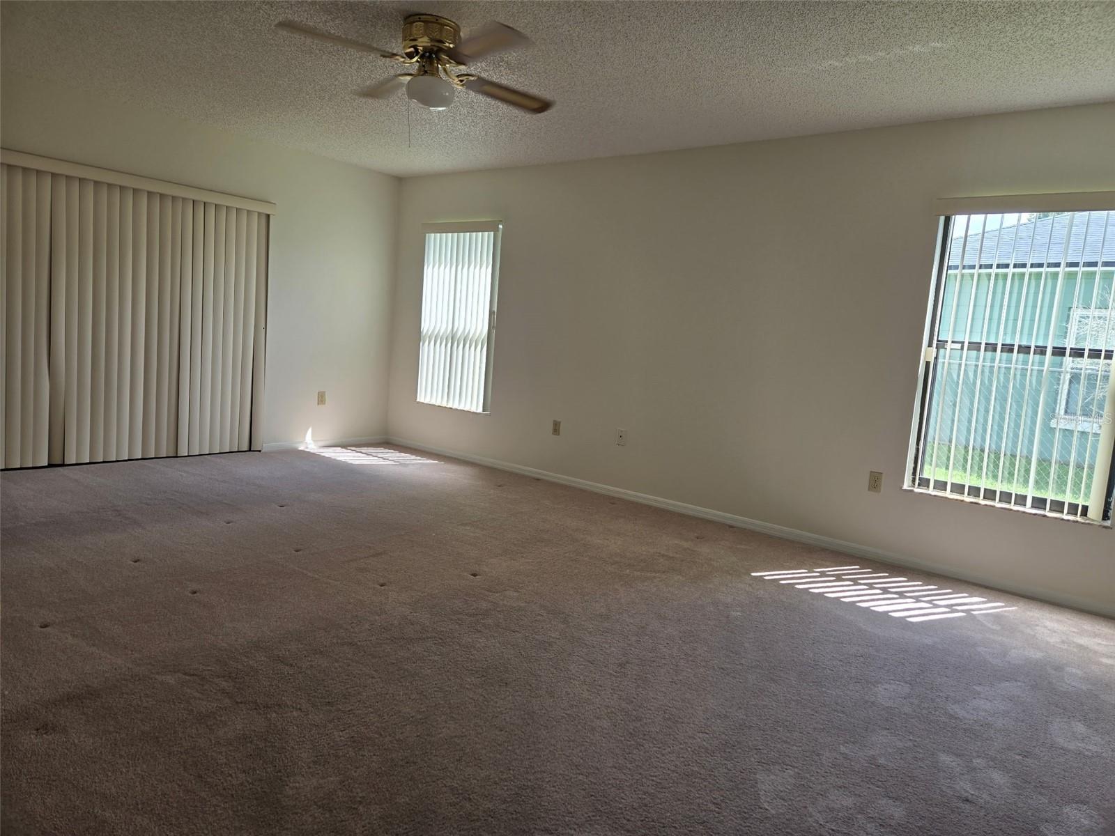 Image 10 of 36 For 611 Cotulla Drive