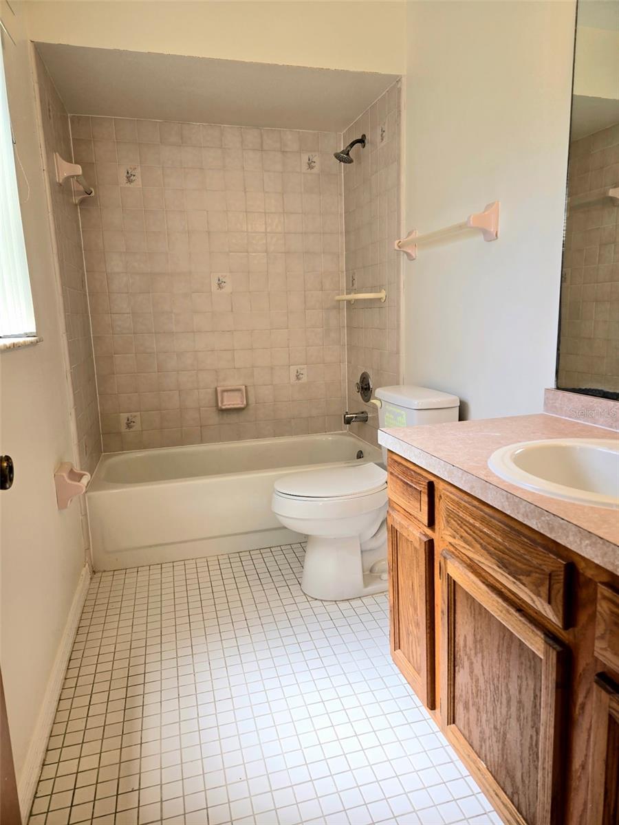 Image 7 of 36 For 611 Cotulla Drive