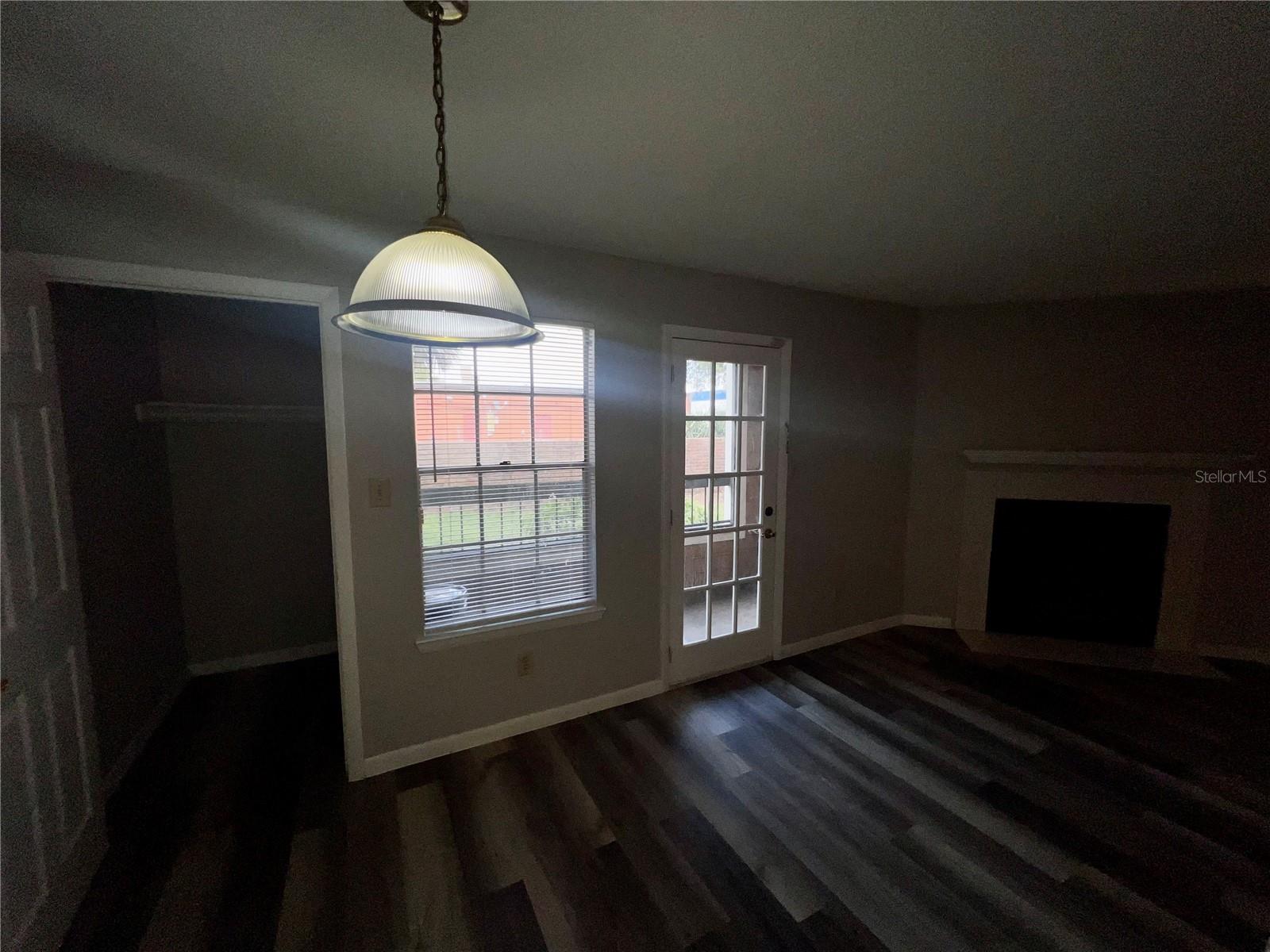 Image 5 of 24 For 4355 Perkinshire Lane 104