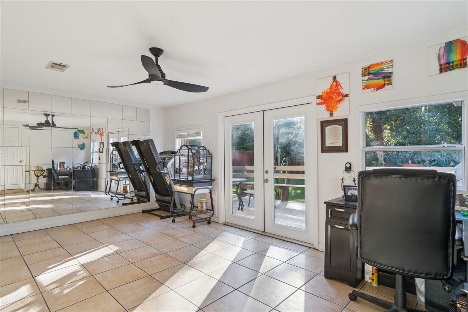 Image 14 of 34 For 1398 Cor Jesu Court