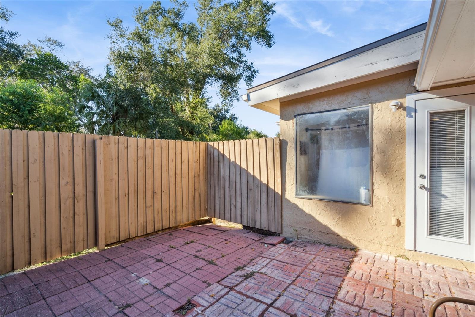 Image 27 of 34 For 1398 Cor Jesu Court