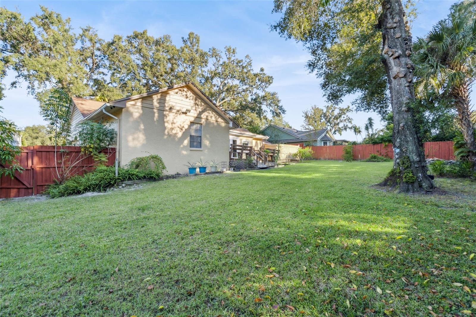 Image 28 of 34 For 1398 Cor Jesu Court