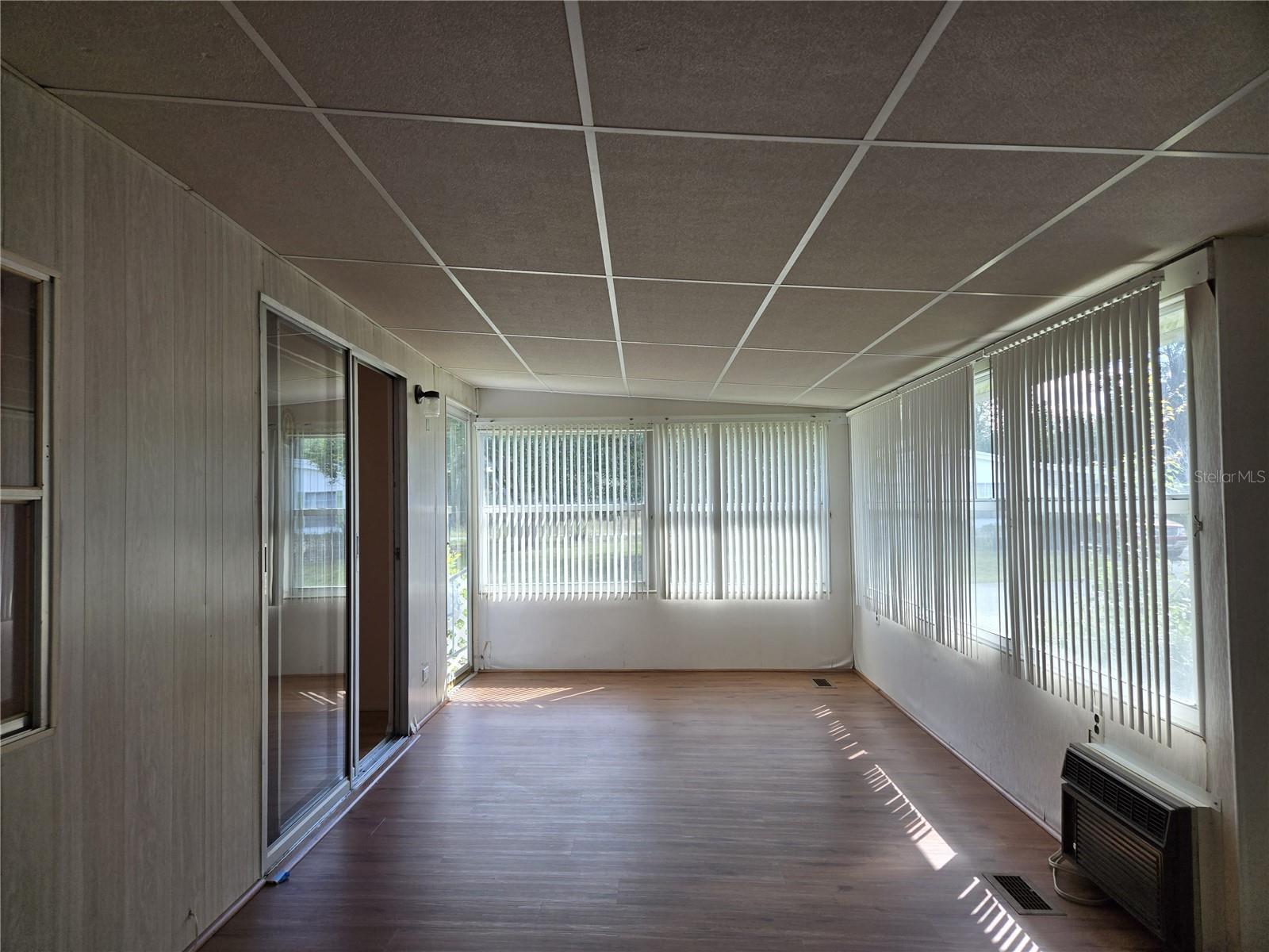 Image 12 of 24 For 4259 Oak Grove Drive 36