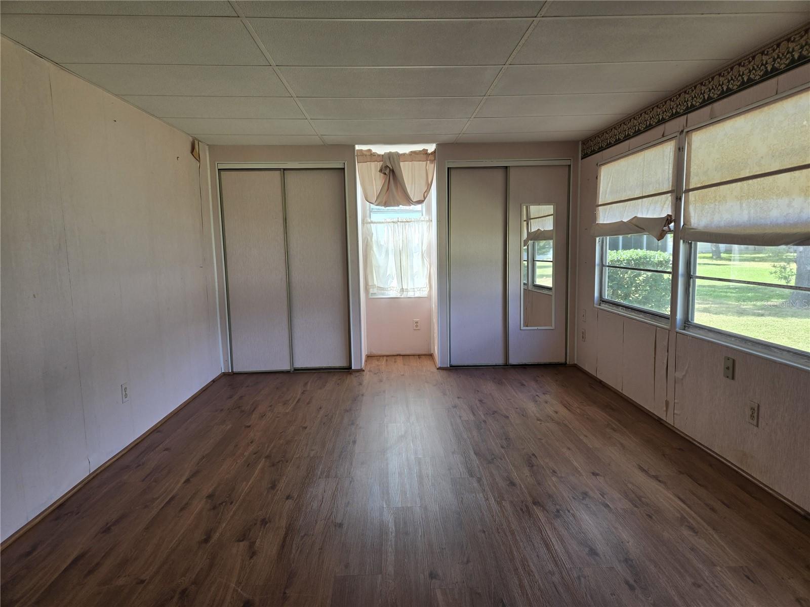 Image 22 of 24 For 4259 Oak Grove Drive 36