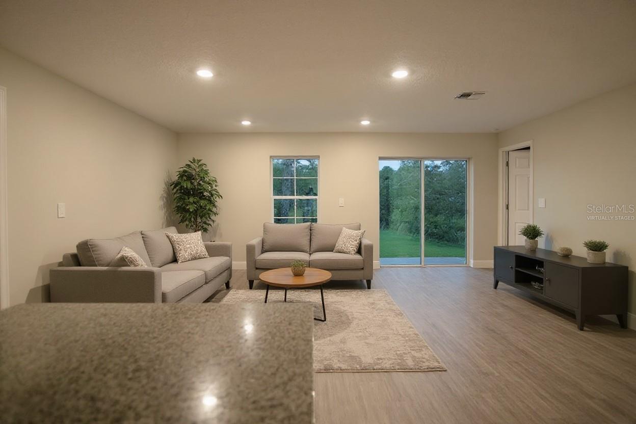 Image 8 of 31 For 7305 Sun N Lake Boulevard