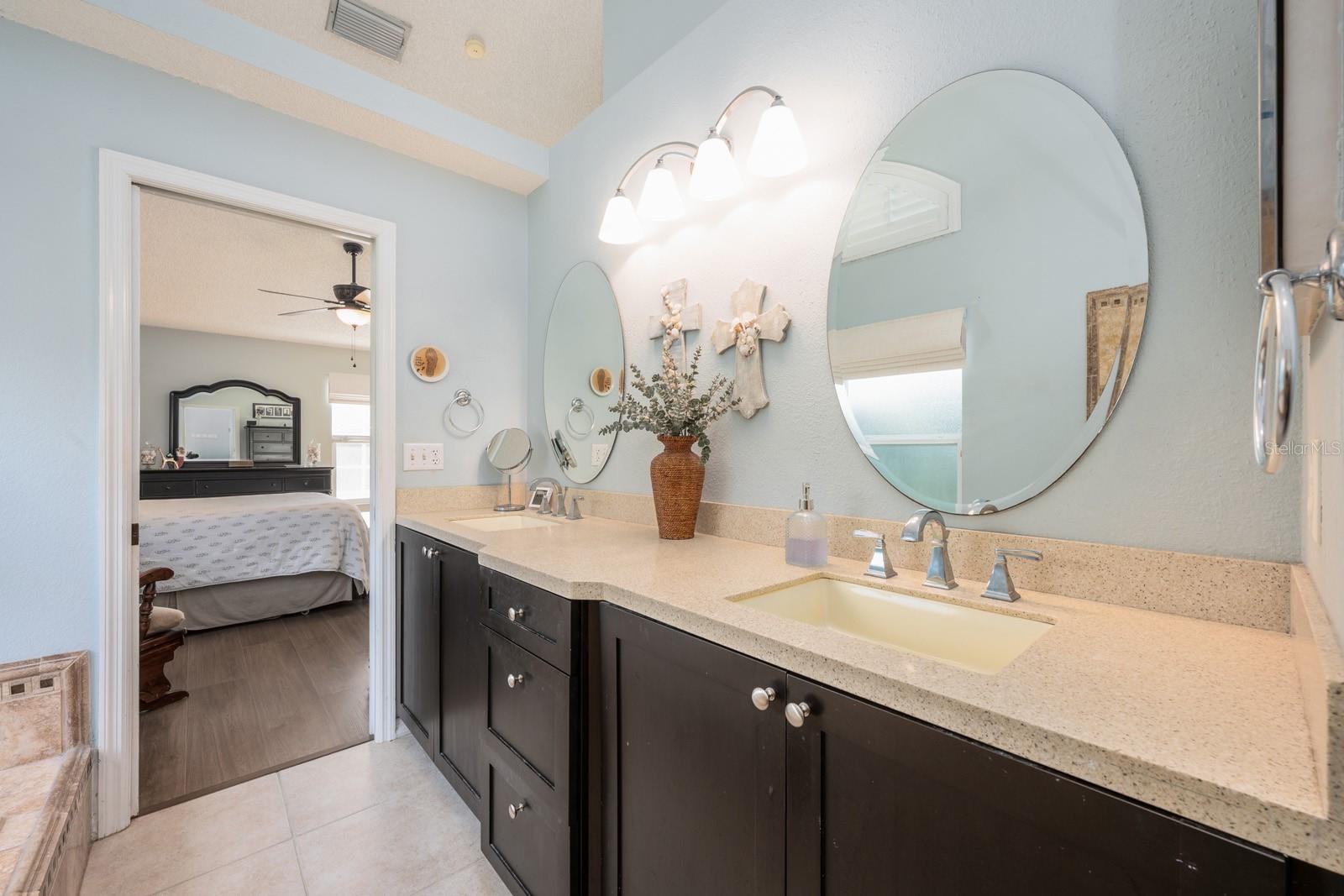 Image 16 of 29 For 1029 California Creek Drive