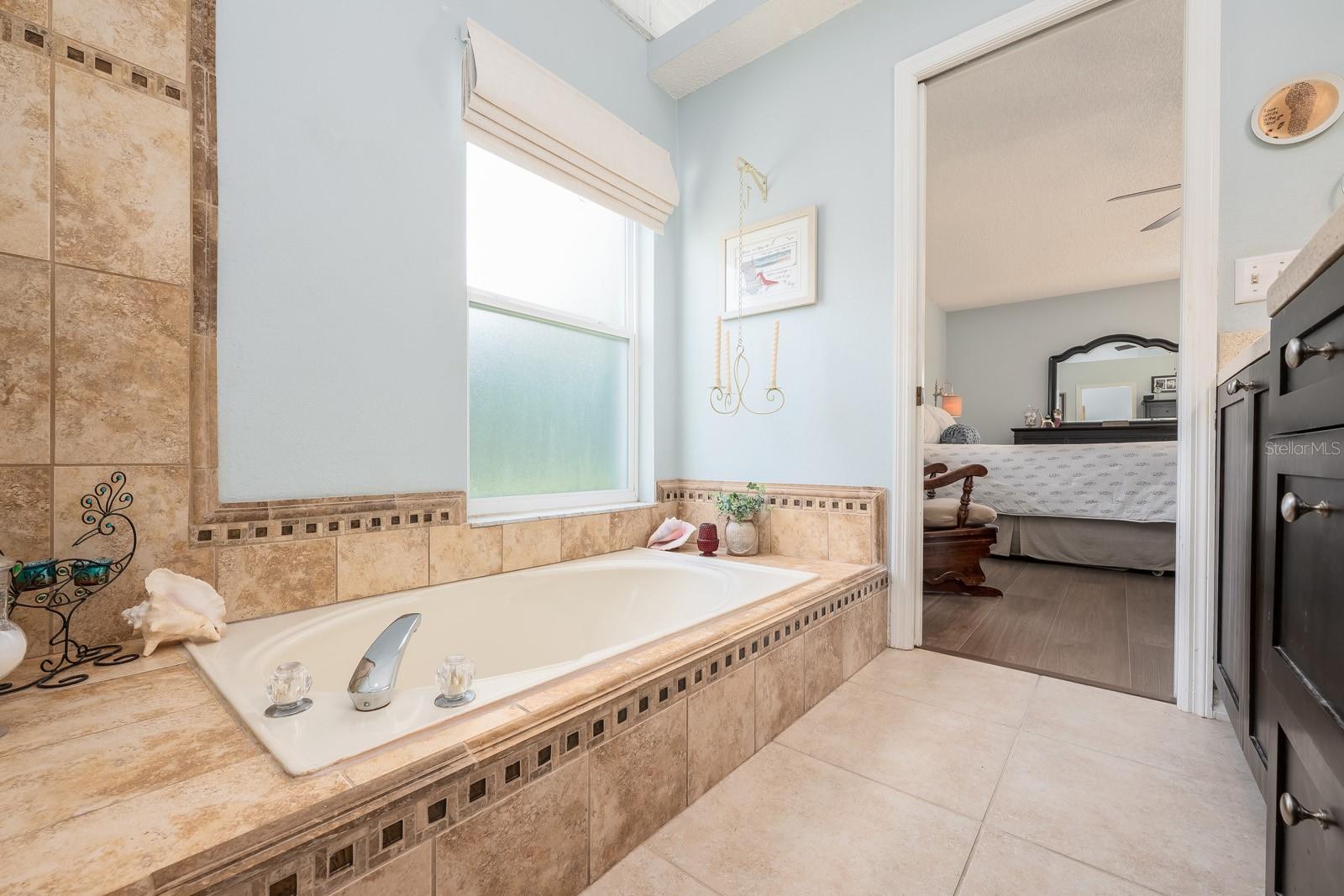 Image 18 of 29 For 1029 California Creek Drive